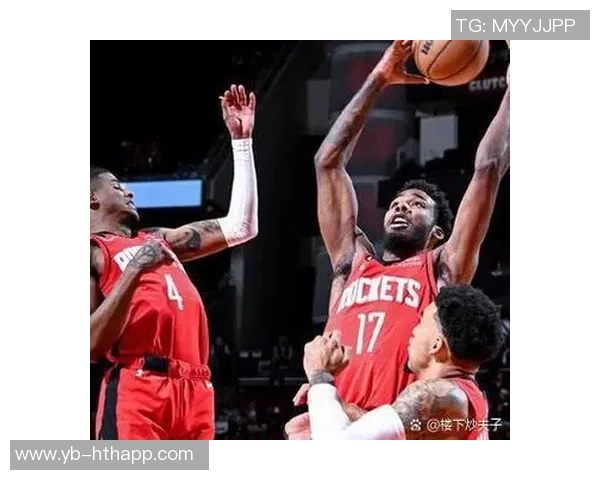 爱德华兹状态火热连续五场得分30以上场均372分命中率高达561三分命中率接近49